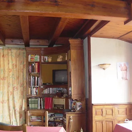 Panzió Adonis D'hotes